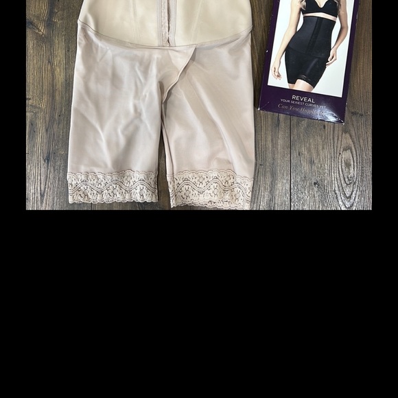 SQUEEM SEXY BODY 26SB SIZE M NWT - Picture 3 of 8